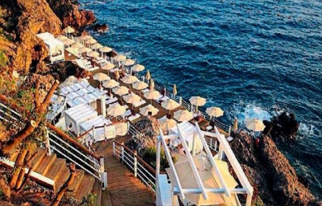  Antalya kıyılarındaki kaçak yapılar önlenemiyor!