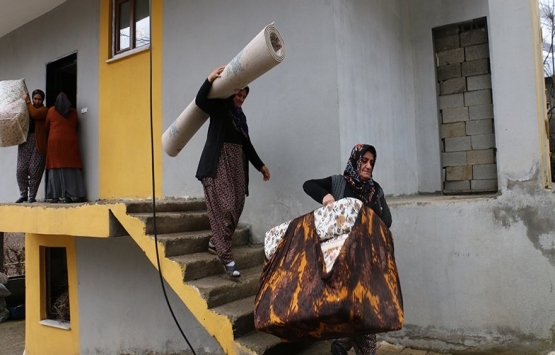 Çukurca’da riskli 15 ev boşaltıldı!