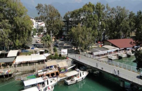 Hatay Uluçınar Köprüsü trafiğe kapatıldı!