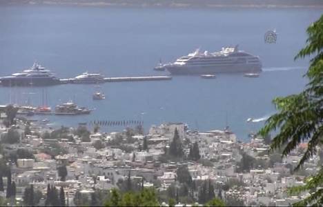 Le Solealy kruvaziyeri Bodrum'a yanaştı!