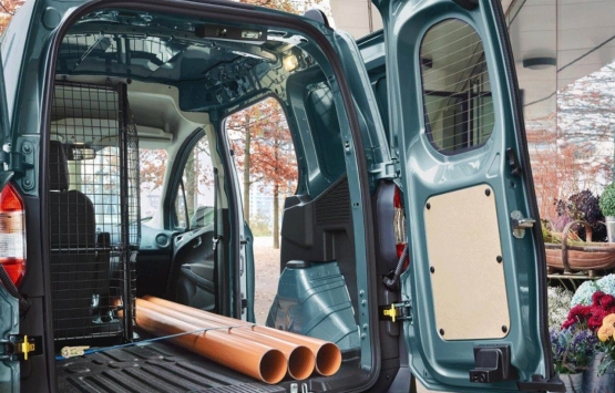 Ford den 2 bin 600 TL indirim! İşte Ford Courier 2022 Mart Fiyatları...