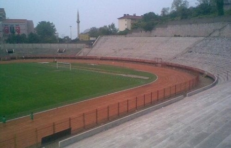 Karaelmas Kemal Köksal Stadyumu yıkılıyor!