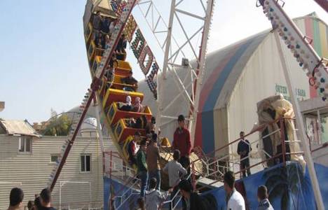 Silopi’de lunapark açılması çocukları sevindirdi!