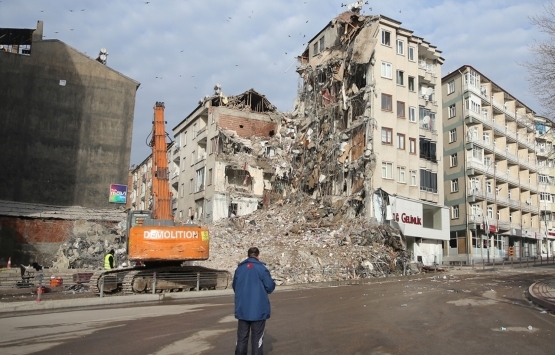 Binlerce depreme dayanaksız bina stoku var!