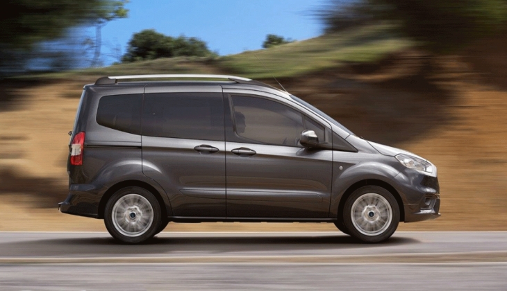 Ford Journey Courier satışları hız kesmeden devam ediyor! İşte 23 Mart 2022 Fiyat listesi!