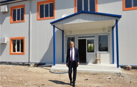 Adana'da Suriyeli çocuklar için okul inşa ediliyor!