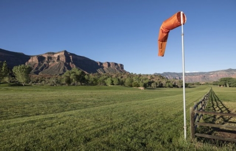 John Hendricks Colorado daki evini satıyor!