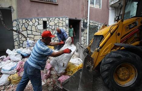 Bayraklı'da 5 yılda 160 bin ton moloz toplandı!