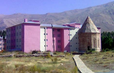 Van Belediyesi Halime Hatun Kümbeti için harekete geçti!