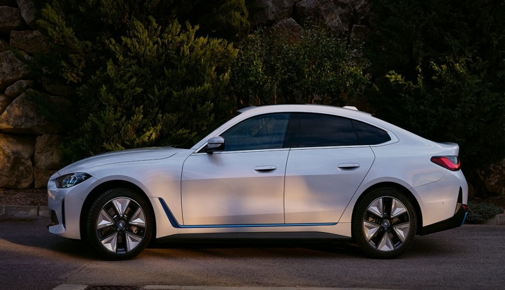 Tamamen elektrikli BMW i4'de son dakika! Resmen belli oldu! BMW i4 fiyatları ne kadar? 25 Temmuz 2022 fiyat listesi...