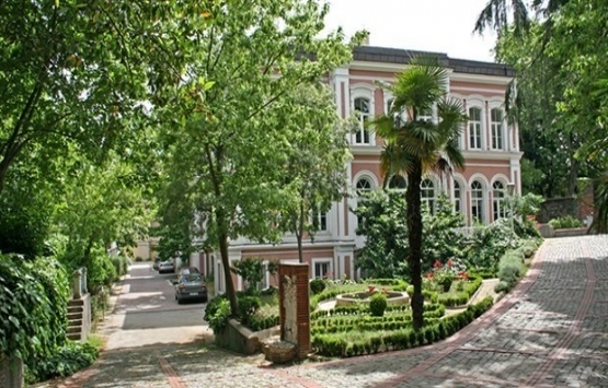 Yıldız Teknik Üniversitesi millet bahçesi