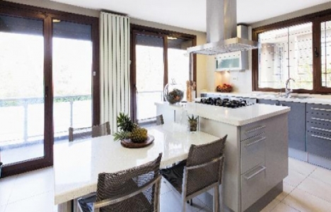 İşte Didem - İzzet Antebi nin Emirgan daki evi!