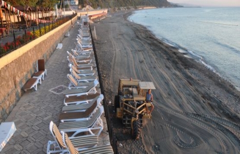 Zonguldak Belediye plajı 436 mavi bayrakla dünya 2'ncisi!
