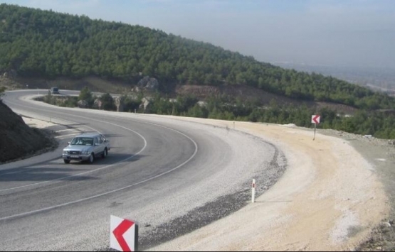 Isparta-Burdur arasına yapılan yol çalışmaları hız kesmiyor!