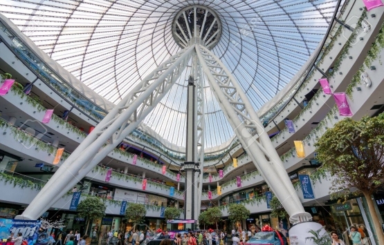 Kazakistan'da AVM'ler açıldı!