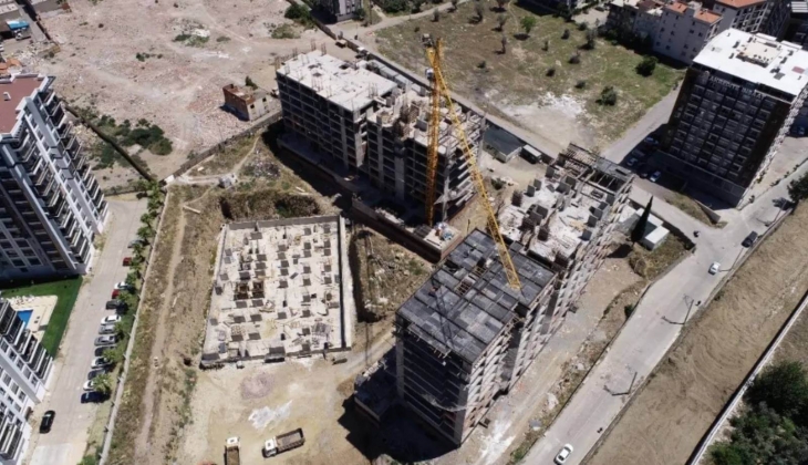 İzmirli kentsel dönüşüm mağdurları belediyeden umudu kesti! Arsalarını geri istiyorlar... 