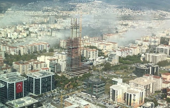 İzmir Bayraklı'da hasar gören apartmanları tahliye etmeyen esnafa tepki!