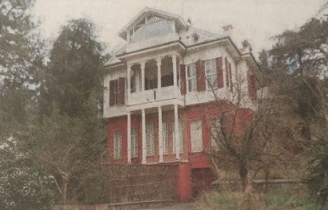 Türk Eğitim Vakfı ndan Çamlıca da satılık köşk!