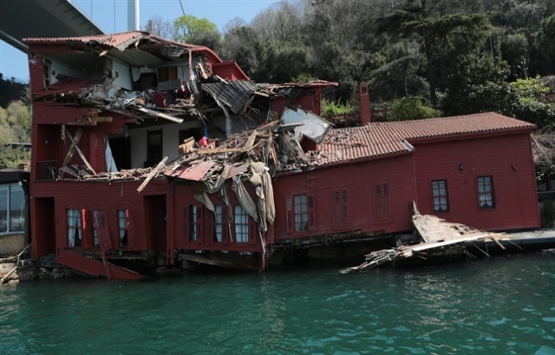 Hekimbaşı Salih Efendi Yalısı'nda çökme tehlikesi!