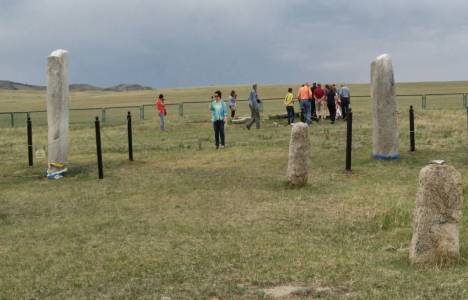 Bilge Tonyukuk Yazıtları'na giden karayolu Eylül sonunda tamamlanacak!