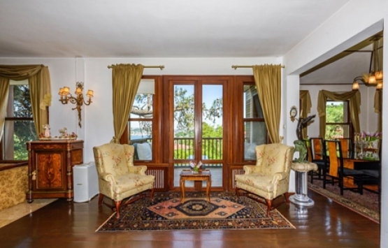 Çengelköy de 23 milyon TL ye satılık köşk!