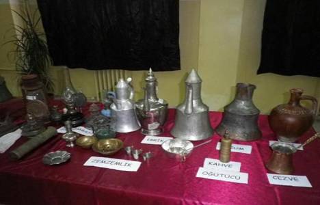 Amasya TOKİ Çelebi Mehmet İlkokulu'nda laboratuvarı müzeye dönüştürdüler!