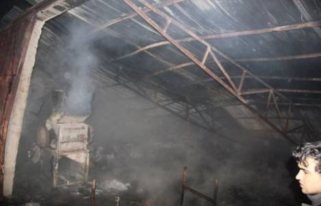 Kayseri'de geridönüşüm fabrikası kül oldu!