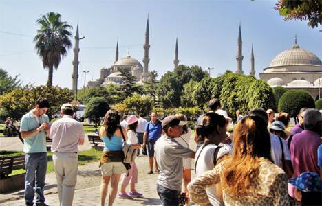 İstanbul'a gelen yabancı ziyaretçi sayısı ilk çeyrekte yüzde 11 arttı!