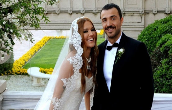 Demet Akalın'ın evine haciz geldi!