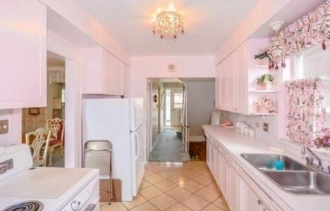 Toronto daki evin içi görenleri şaşkına çevirdi!