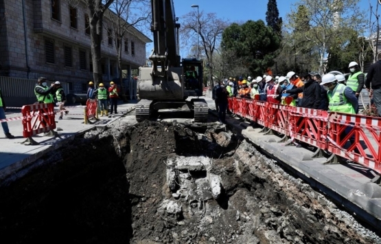Ekrem İmamoğlu, 5 ilçedeki şantiyeleri gezdi!