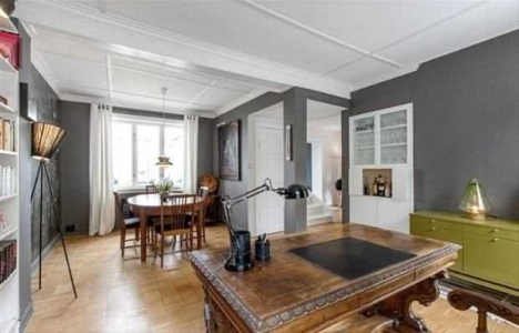 Yıkılması için imza toplanan evin içini görenler inanamadı!