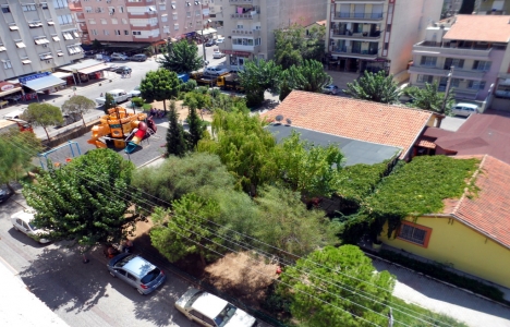 Karşıyaka Nergis Parkı imar planı yeşil alan olmalı!