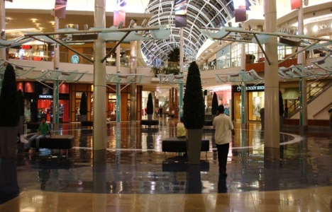 FETÖ'ye destek olan AVM'lerin hisselerine el konulacak!