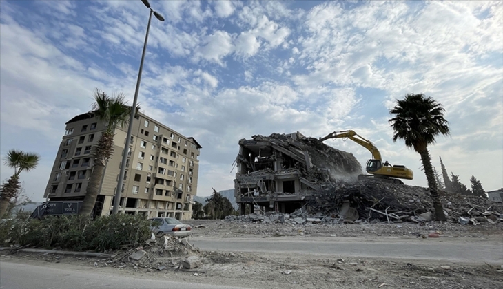 Konya 4,2 ile sarsıldı, Prof. Dr. Osman Bektaş’tan uyarı geldi: Levha içi faylarda gerilme artışı var!