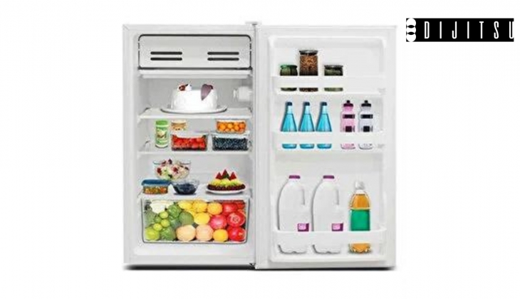 Dijitsu’nun piyasaya armağanı! DB100 büro tipi mini buzdolabı satışta!