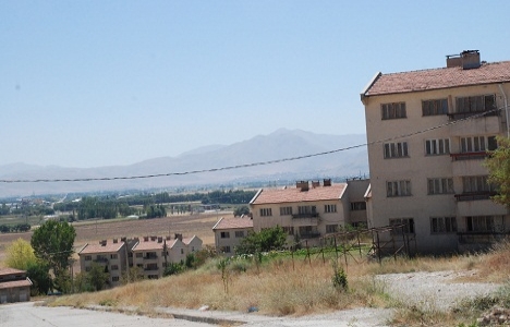 Elbistan Doğan Maden Sitesi'nin 11 bloğuna çürük raporu!