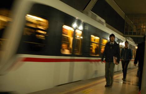 İzmir Büyükşehir Belediyesi bayramda mezarlıklara ulaşımı ücretsiz yaptı!