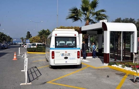 klimalı otobüs durağı