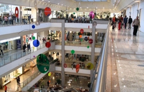 Yeni yasa ile AVM'ler kaçta açılacak?