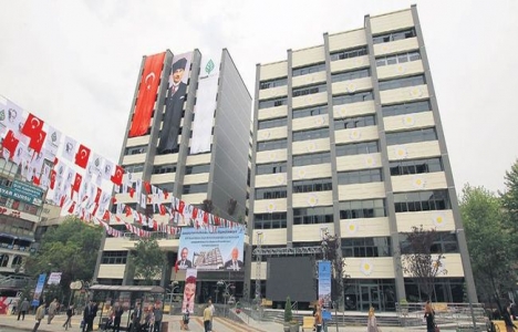 Tezcan Karakuş, 408 TL'lik arazi tazminatı için dava açtı!