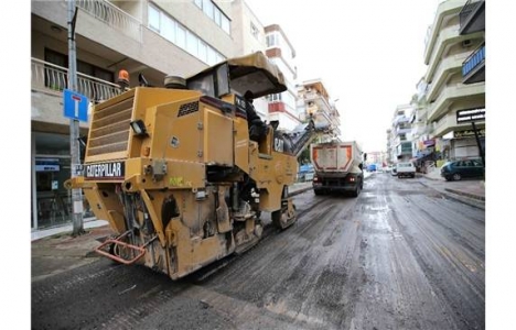 Karşıyaka'nın sokakları yenileniyor!