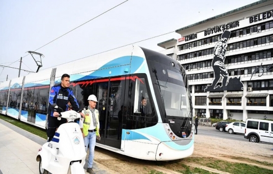 Konak Tramvayı'nın test sürüşü yapıldı!