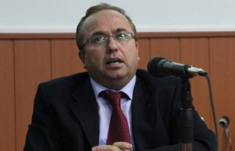 Yasin Aktay SDE başkanlık görevini, Birol Akgün'e devretti!