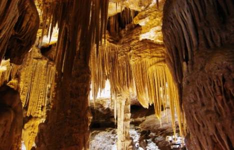 Karaca Mağarası'nı ziyaret eden turist sayısı yüzde 47 arttı!