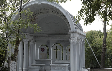 Balyan Anıt Mezarı açıldı!