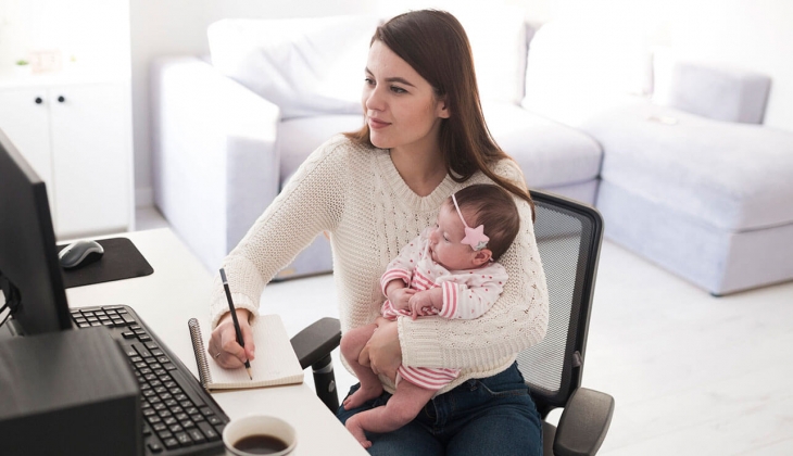Çalışan annelere aylık 325 euro destek! Başvurular başladı! 