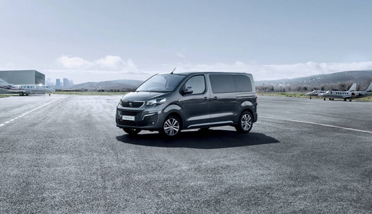 Peugeot ticari araçlarına 16 bin TL zam yaptı! İşte Expert Traveller’ın 4 Ekim 2022 fiyat listesi…