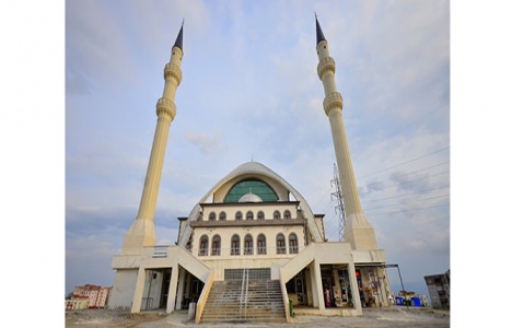 Körfez’de camiler yeni çehrelerine kavuşuyor!