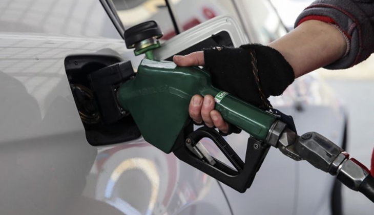 Benzine ve motorine zam geliyor! Litre fiyatı 50 TL'ye dayandı... 